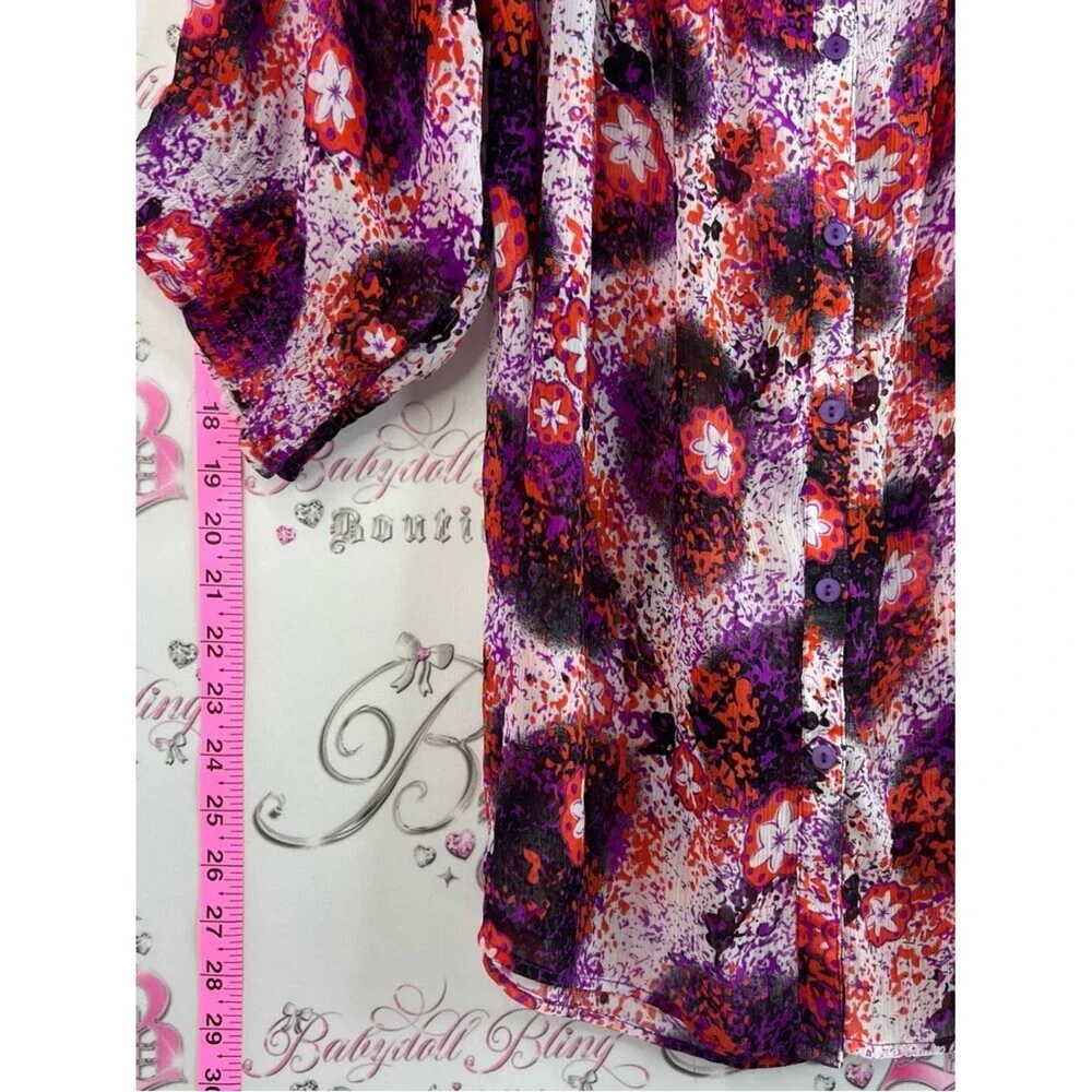Laura blouse floral flowers Purple & Red Floral Button-Front Women's Blouse